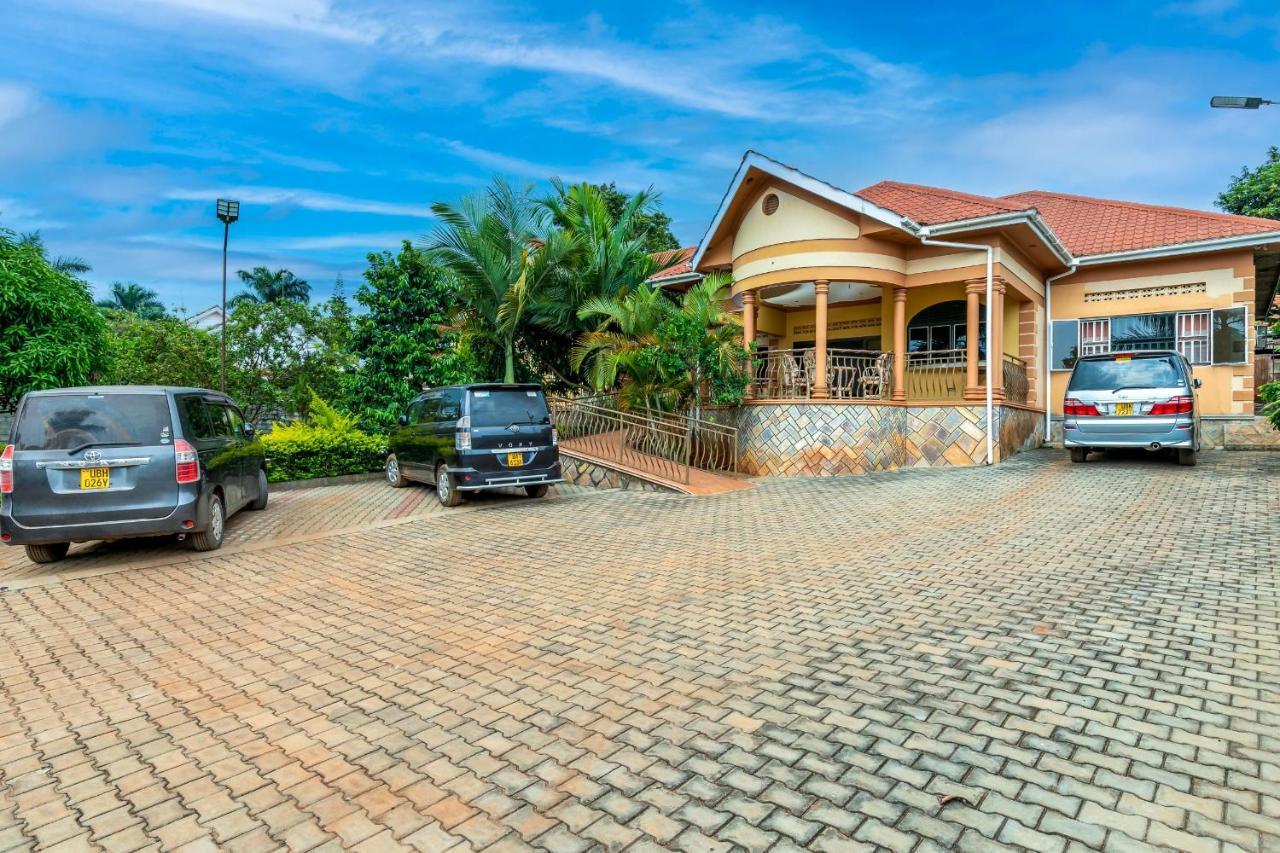 Airport Side Hotel Entebbe Exteriér fotografie