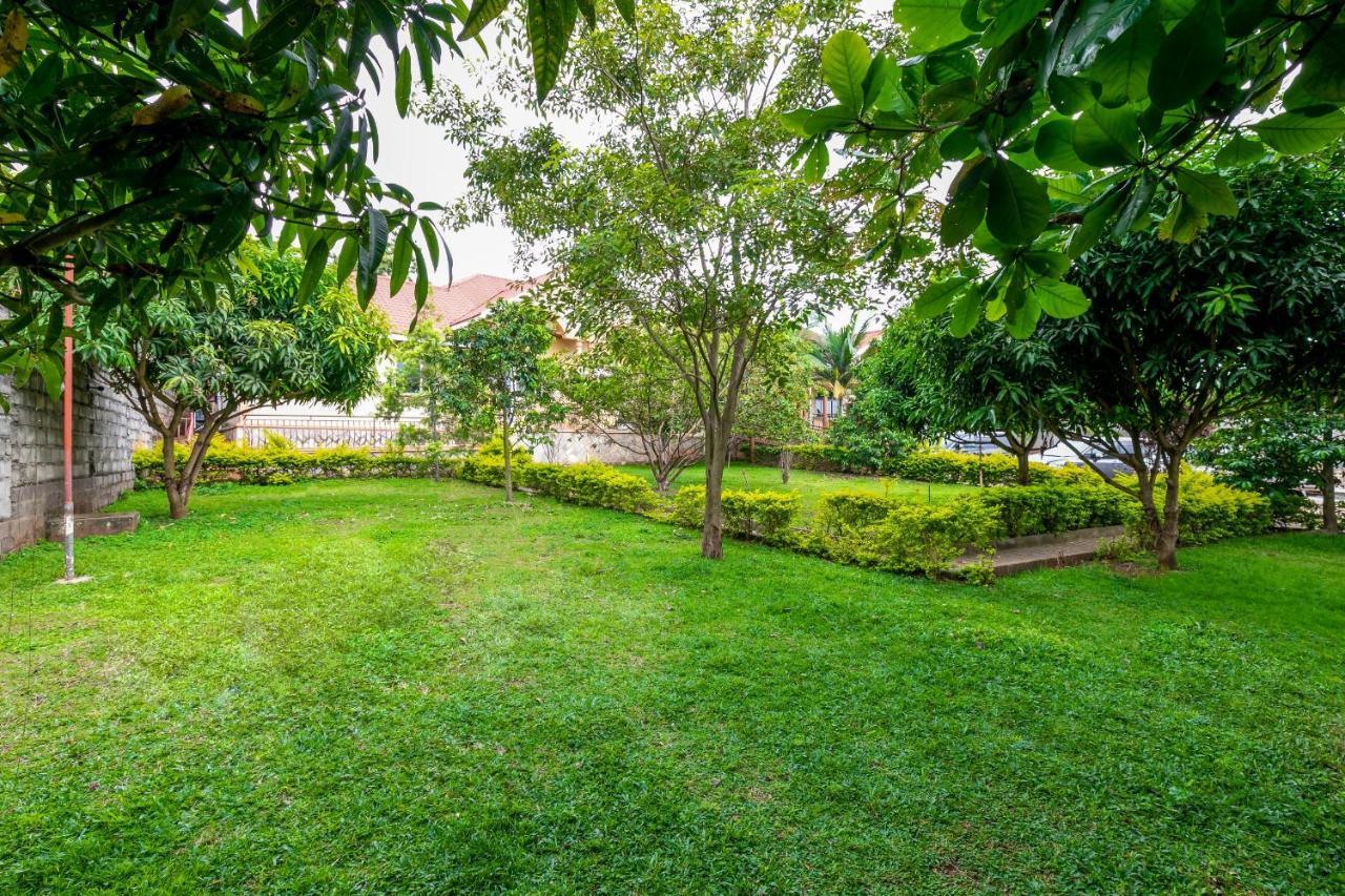 Airport Side Hotel Entebbe Exteriér fotografie
